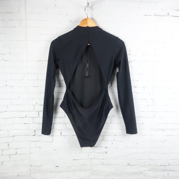 FOREVER 21 BLACK LONG SLEEVE ZIP UP BODYSUIT WITH BACK CUT OUT SIZE MEDIUM NWOT - Picture 6 of 7